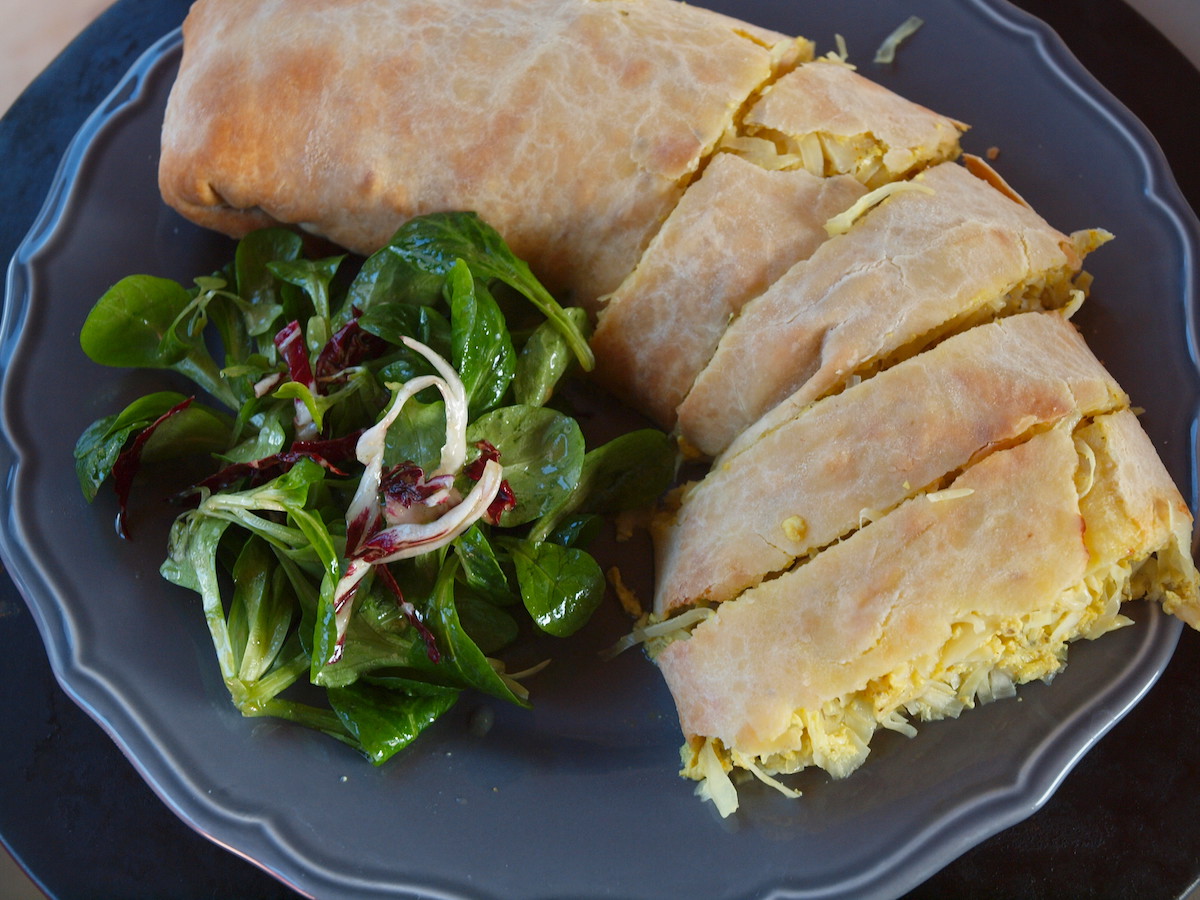 Richtig lecker: Strudel mit Weißkohl und Velouté - allesausdemgarten